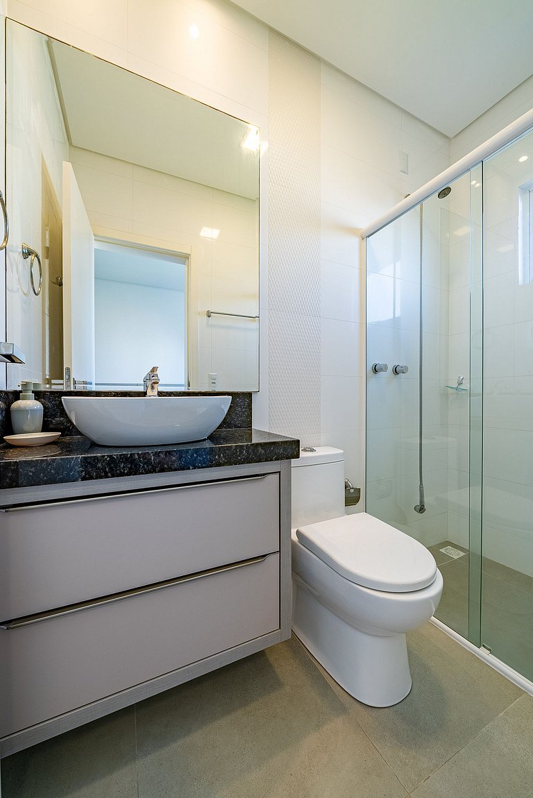 166 - Lindo apartamento na praia de Canto Grande