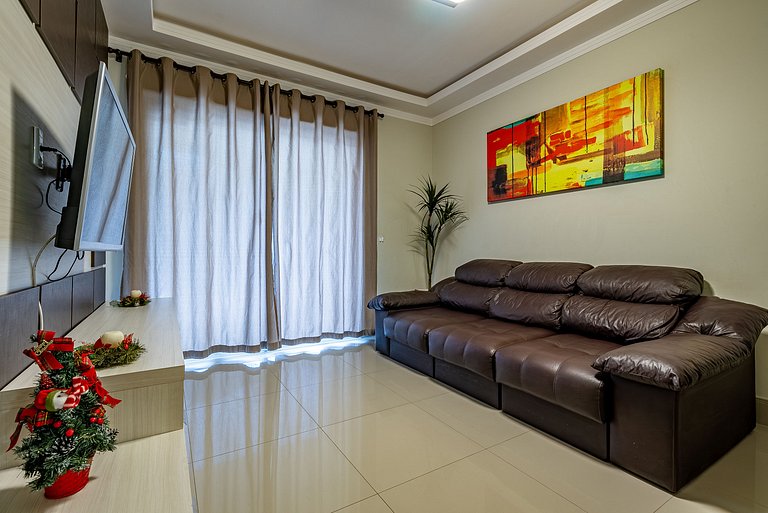 173 - Apartamento em 4 Ilhas com Piscina