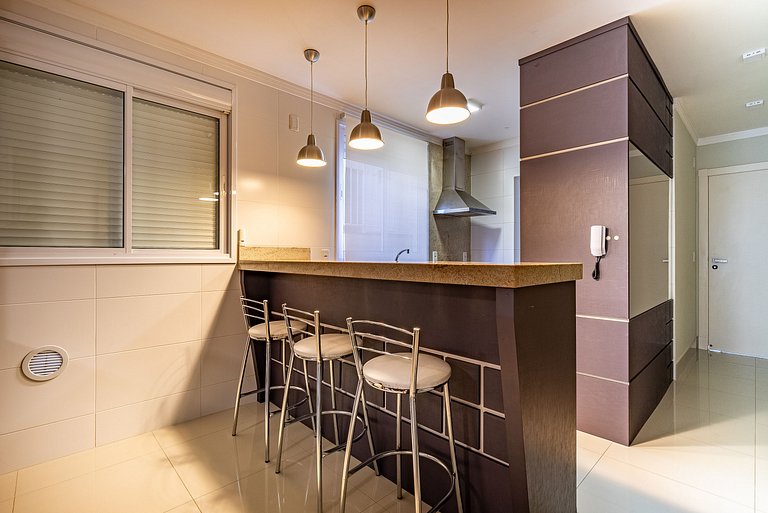 173 - Apartamento em 4 Ilhas com Piscina