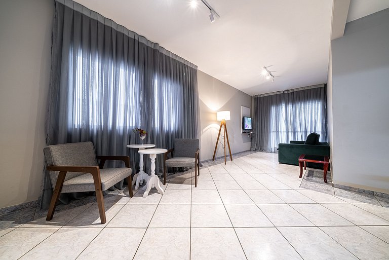 092 - Apartamento com 03 quartos em Canto Grande!