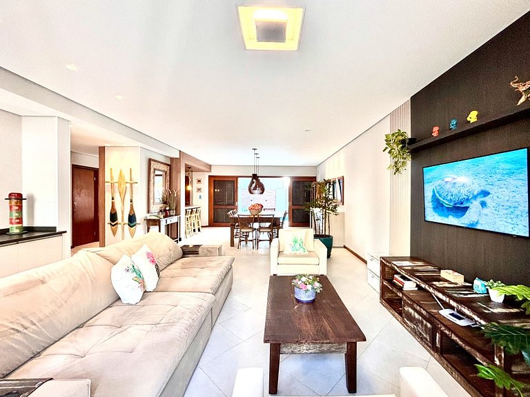 192 - Casa luxo com 5 suítes e piscina aquecida