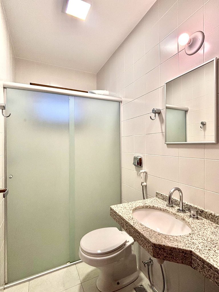 192 - Casa luxo com 5 suítes e piscina aquecida