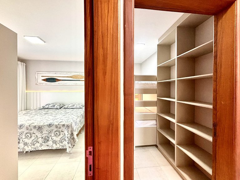 192 - Casa luxo com 5 suítes e piscina aquecida