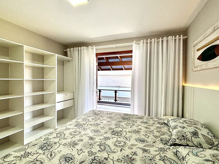 192 - Casa luxo com 5 suítes e piscina aquecida
