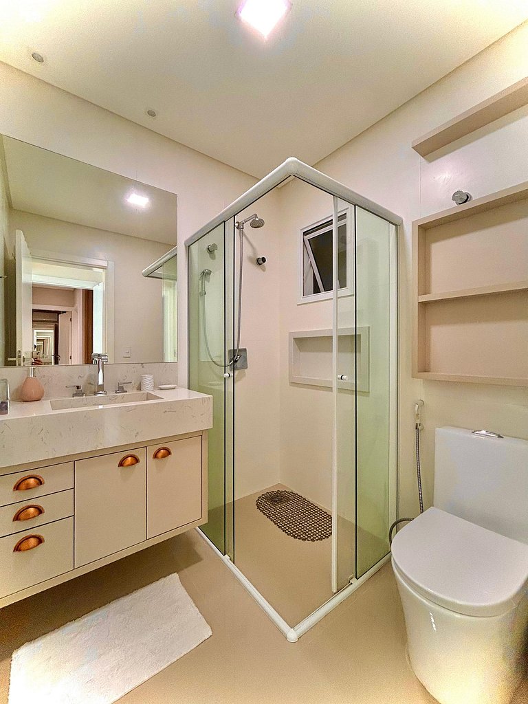 147 - Dúplex de Luxo com Jacuzzi em Mariscal