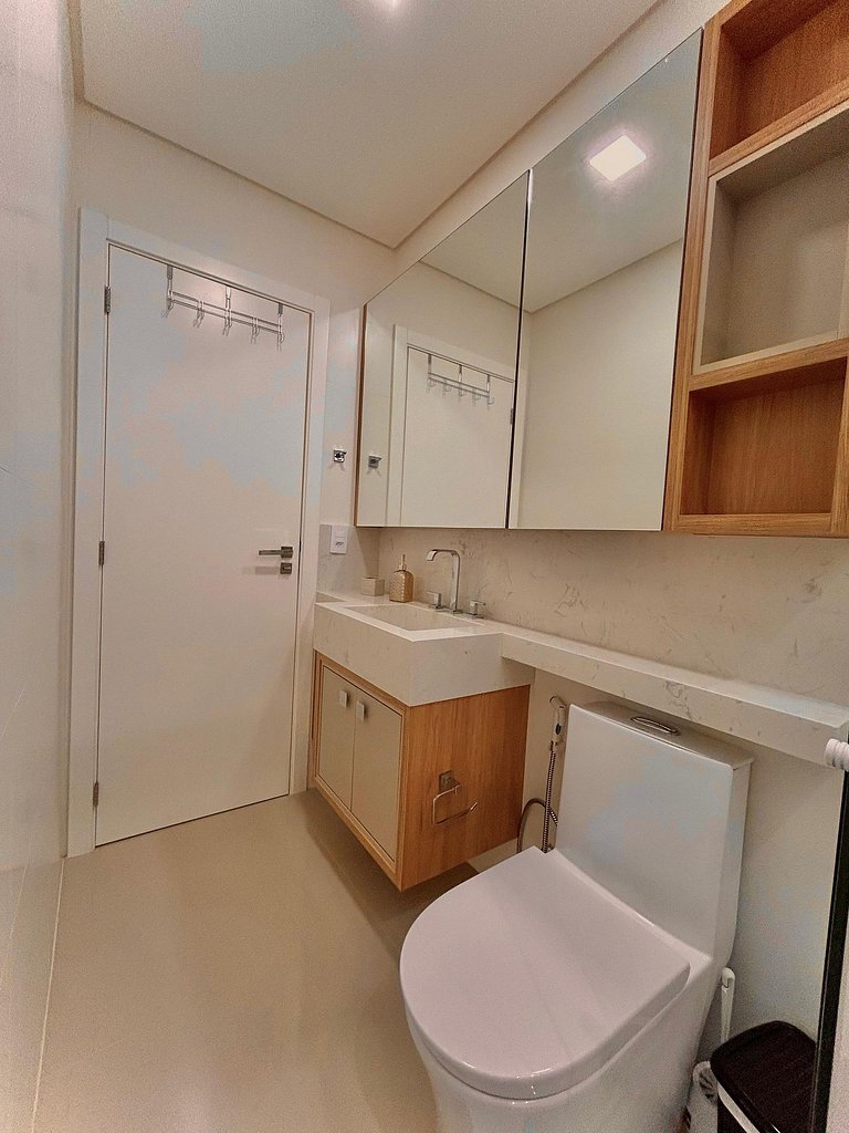 147 - Dúplex de Luxo com Jacuzzi em Mariscal