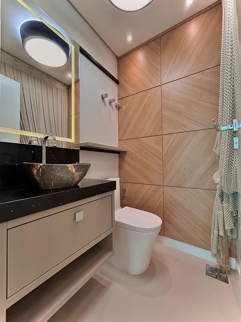 147 - Dúplex de Luxo com Jacuzzi em Mariscal