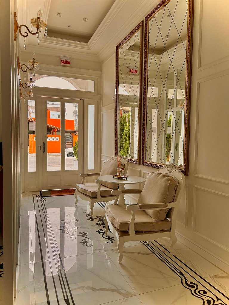 147 - Dúplex de Luxo com Jacuzzi em Mariscal