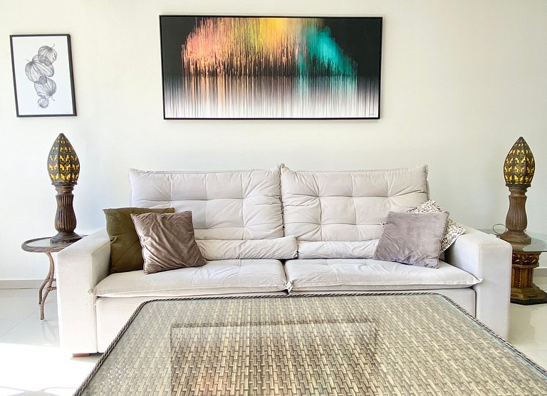 298 - Excelente apartamento de dois dormitórios em 350 metro