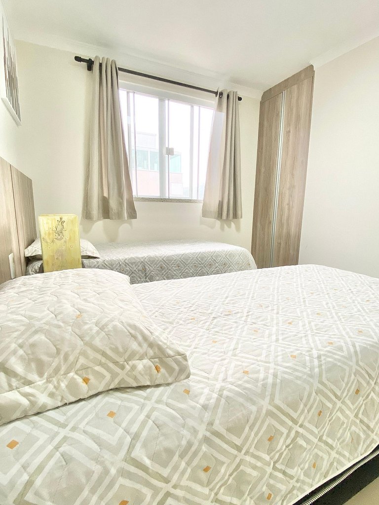 298 - Excelente apartamento de dois dormitórios em 350 metro