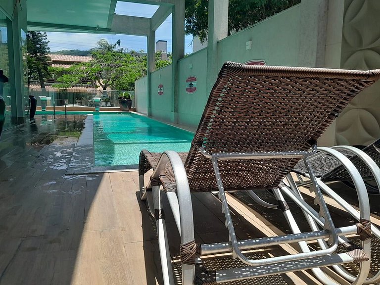 144 - Garden com 2 suítes e piscina em Mariscal