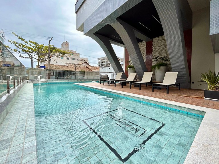 406 - Apartamento na praia de Bombas