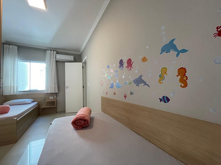 010 - Apartamento alto padrão na praia de Bombas