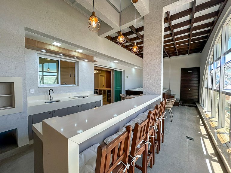 147 - Dúplex de Luxo com Jacuzzi em Mariscal
