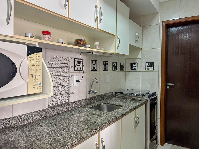290 - Apartamento de dois dormitórios na praia de Bombas