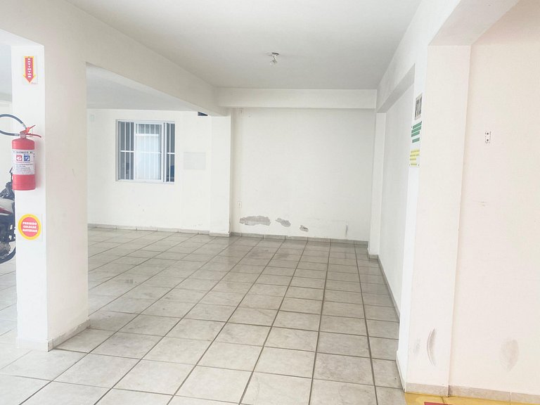 290 - Apartamento de dois dormitórios na praia de Bombas