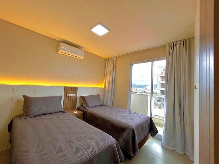 185 - Cob. com 02 suites 100m da praia de Mariscal