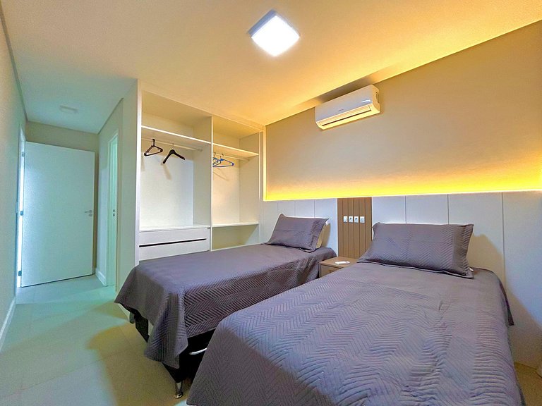 185 - Cob. com 02 suites 100m da praia de Mariscal