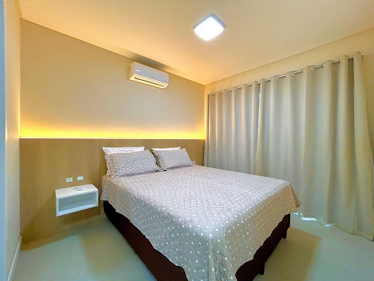 186 - Apartamento 3 quartos na praia Mariscal