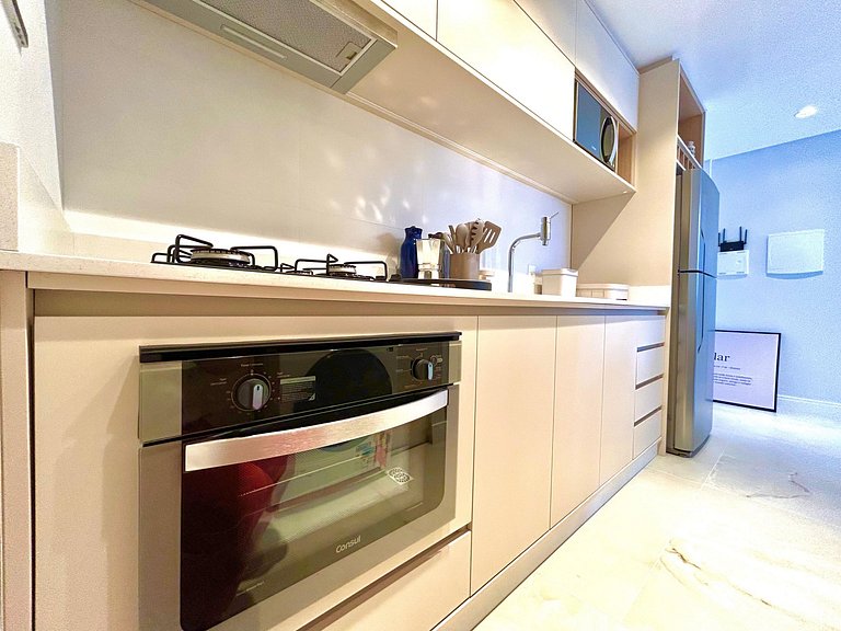 067 - Apartamento em Bombas, muito conforto e espaço.