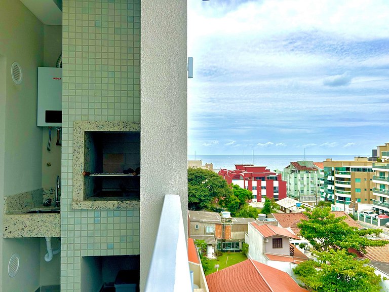408- Apartamento de duas suítes em 220 metros da praia de Bo