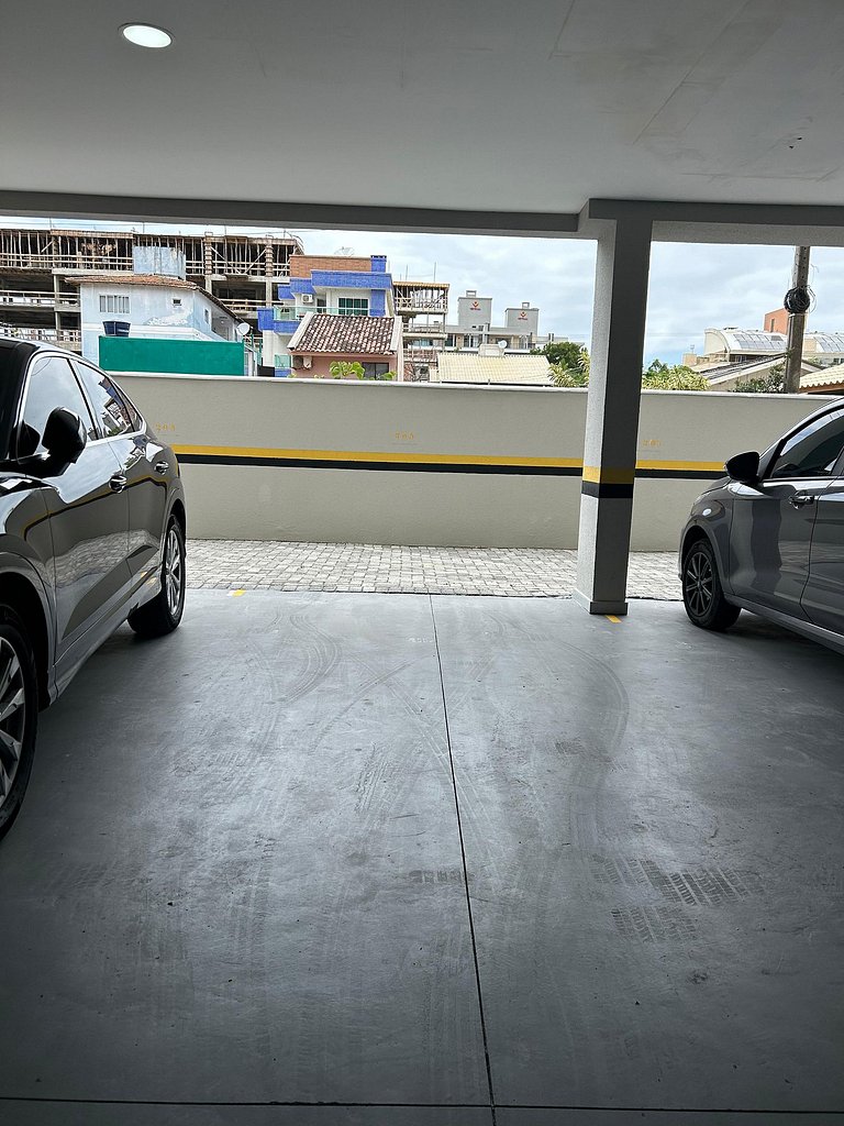 408- Apartamento de duas suítes em 220 metros da praia de Bo