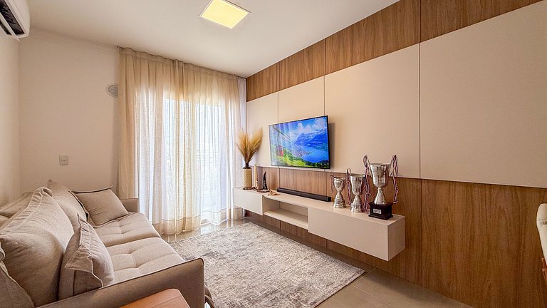 409- Apartamento em 220 metros da praia de Bombas