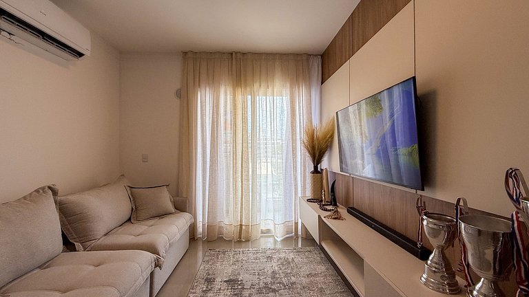 409- Apartamento em 220 metros da praia de Bombas