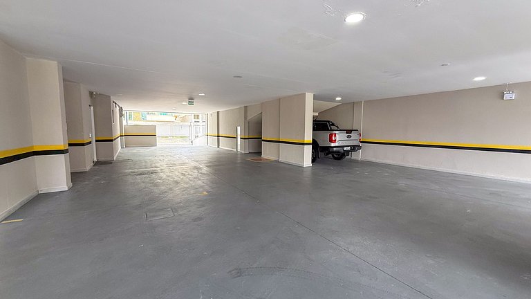 409- Apartamento em 220 metros da praia de Bombas