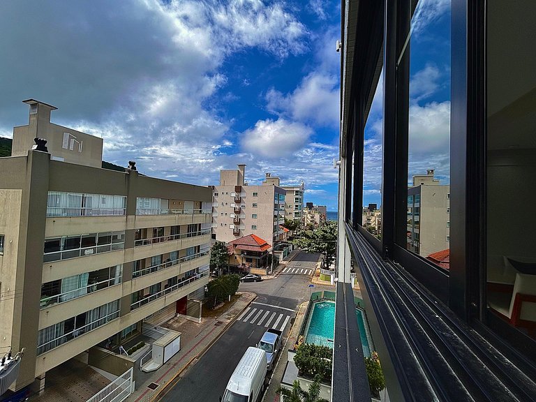 406 - Apartamento na praia de Bombas