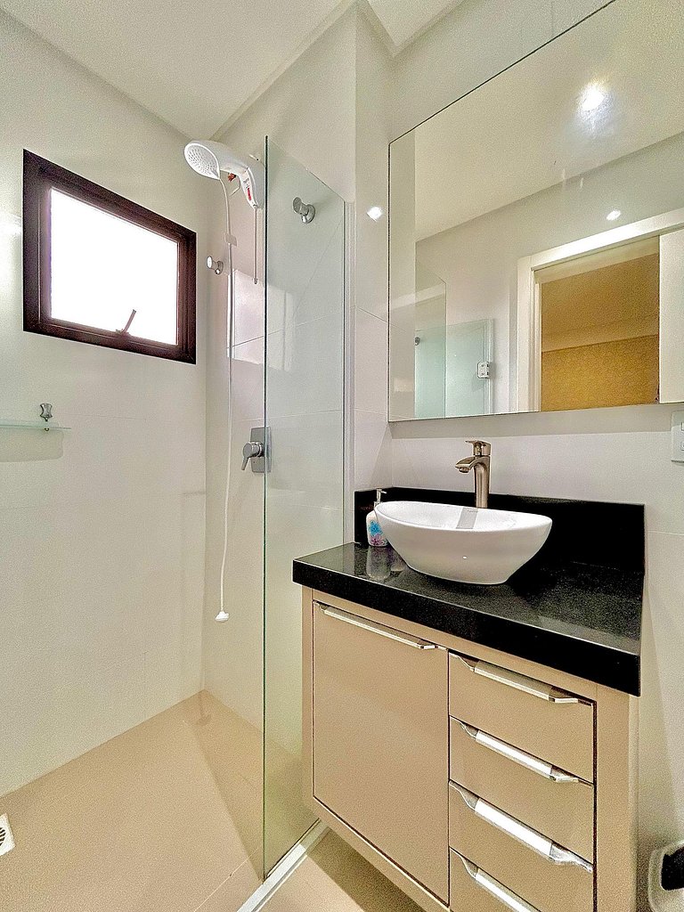 157 - Cobertura Duplex Vista Mar com Jacuzzi