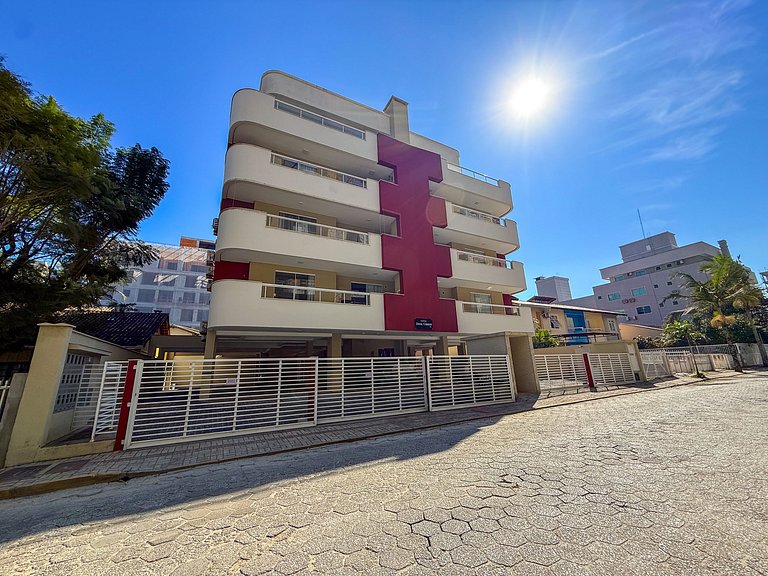030 - Apartamento em Bombas 02 dormitórios