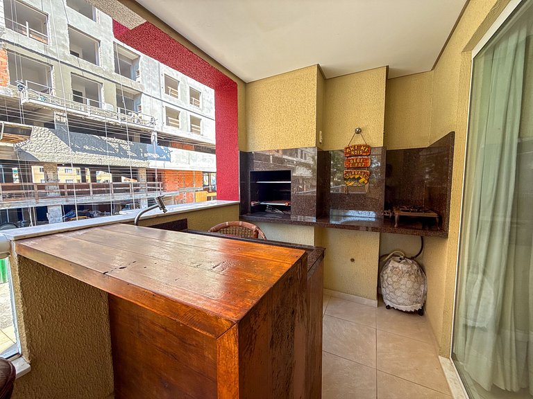 030 - Apartamento em Bombas 02 dormitórios