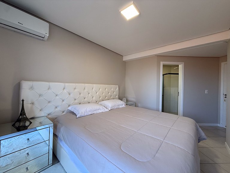 130 - Apartamento Alto Padrão Praia de Bombas