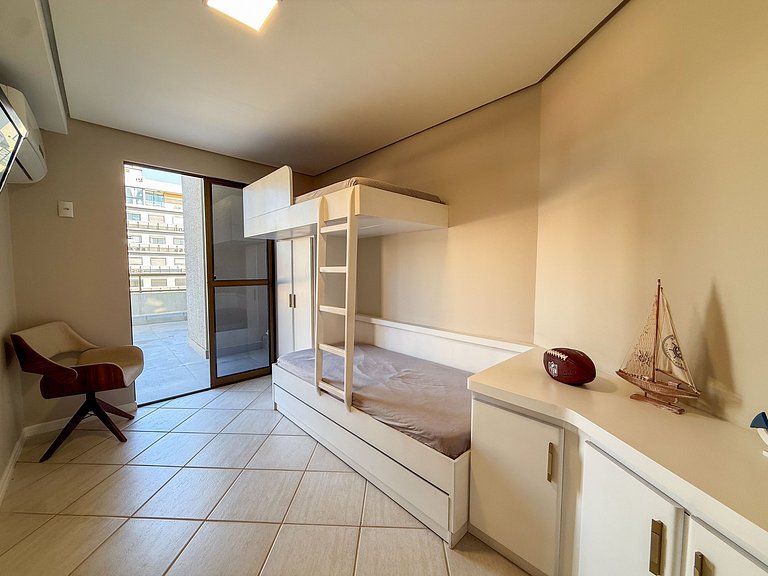 130 - Apartamento Alto Padrão Praia de Bombas
