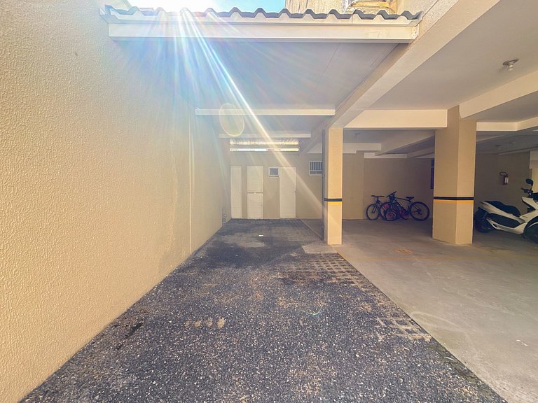 030 - Apartamento em Bombas 02 dormitórios