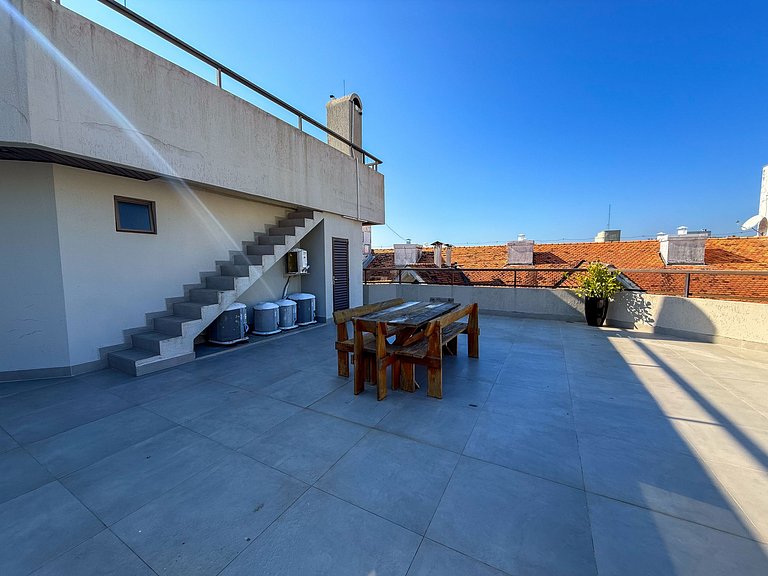 130 - Apartamento Alto Padrão Praia de Bombas