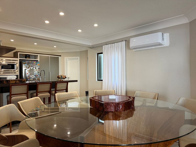 130 - Apartamento Alto Padrão Praia de Bombas