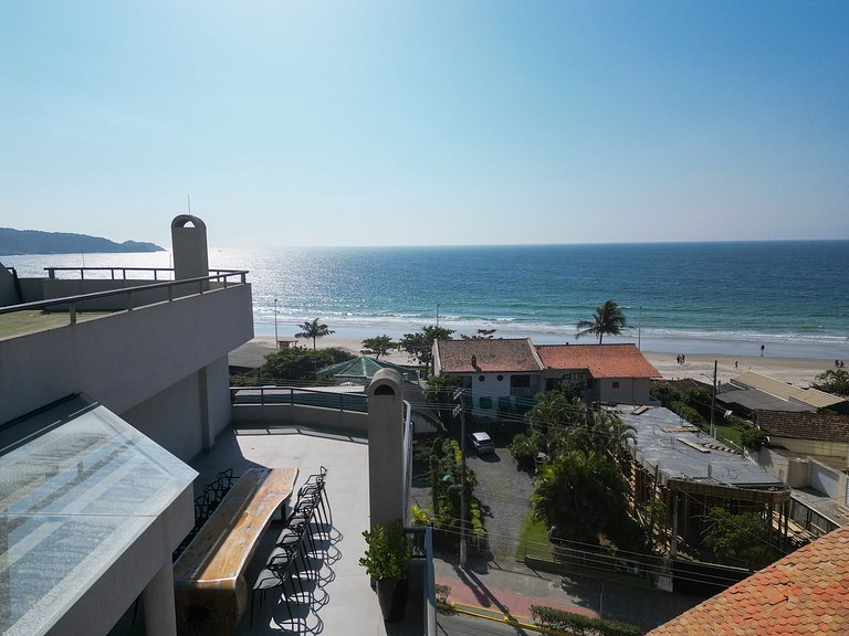 130 - Apartamento Alto Padrão Praia de Bombas