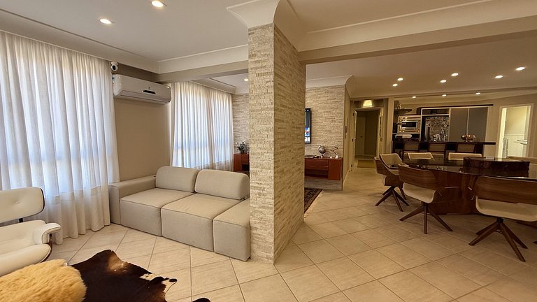 130 - Apartamento Alto Padrão Praia de Bombas
