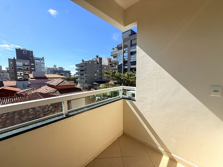 Apartamento de dois dormitórios sendo uma suíte