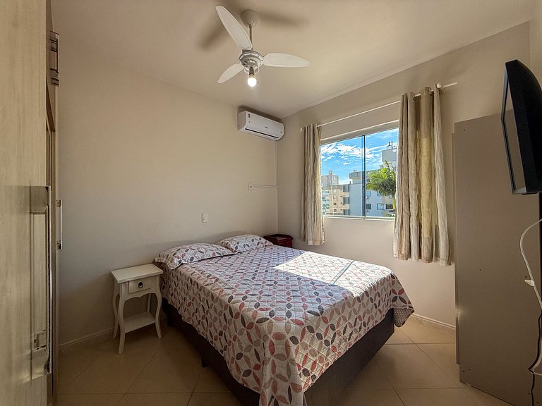 Apartamento de dois dormitórios sendo uma suíte