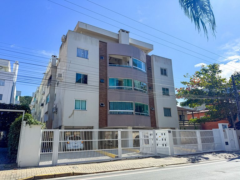 Apartamento de dois dormitórios sendo uma suíte