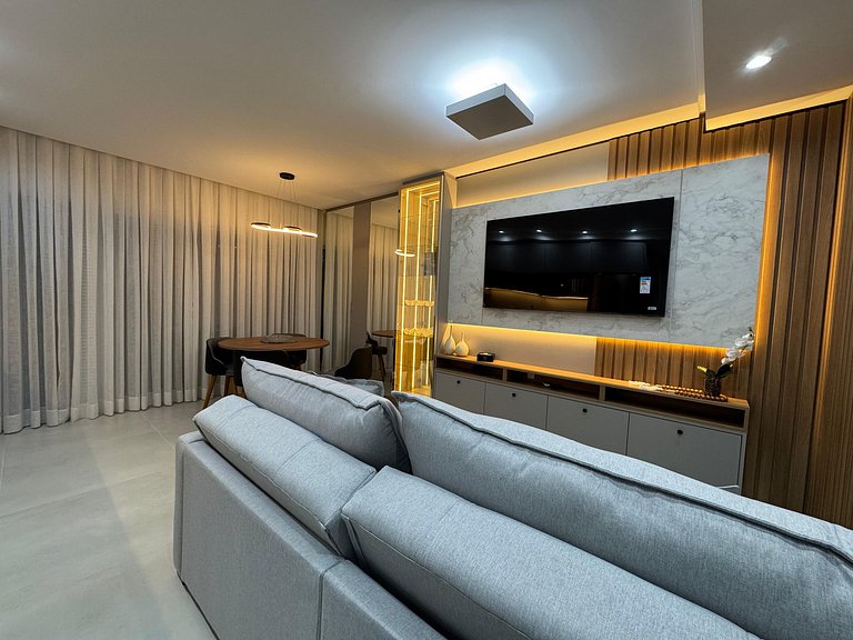 070 - Fantástica cobertura duplex em 80 metros da praia