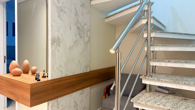 070 - Fantástica cob duplex em 180 metros da praia