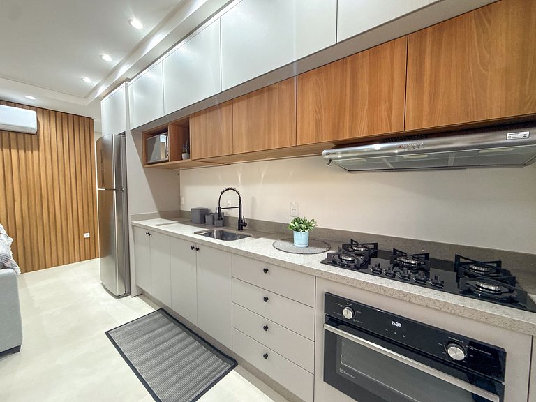 070 - Fantástica cob duplex em 180 metros da praia