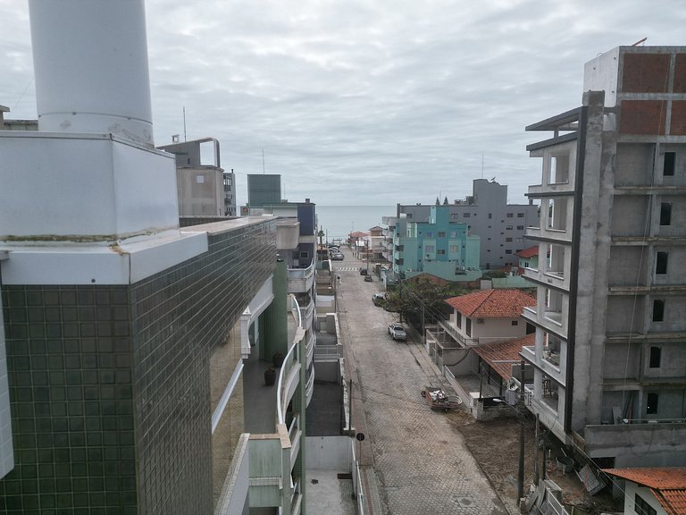 070 - Fantástica cob duplex em 80 metros da praia