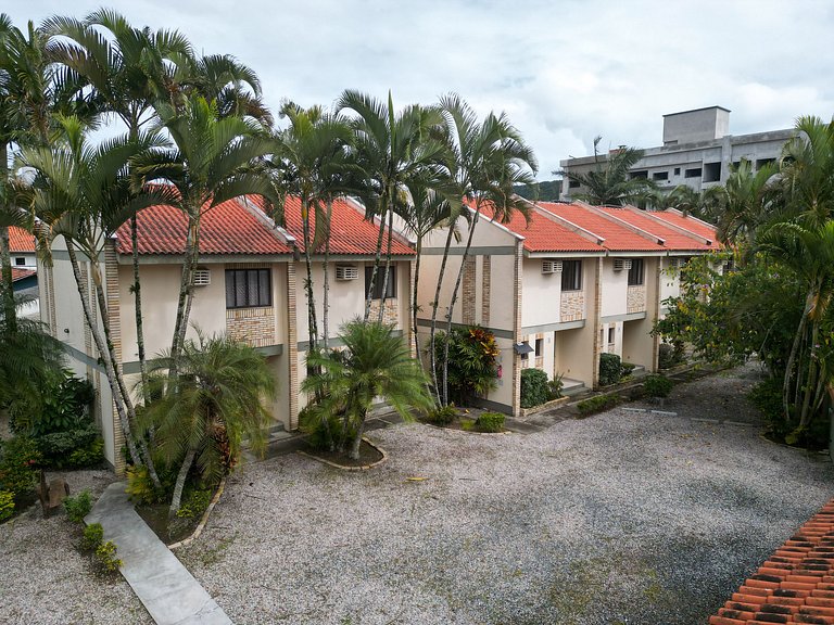 411 - Apartamento 2 quartos em Bombas
