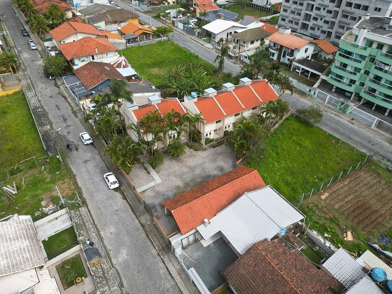 414 - Apartamento 2 quartos em Bombas