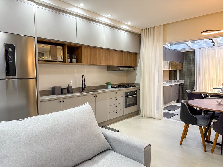 070 - Fantástica cob duplex em 180 metros da praia